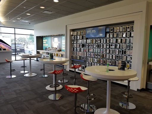 Cell Phone Store «AT&T», reviews and photos, 3397 Princeton Rd #107, Hamilton, OH 45011, USA