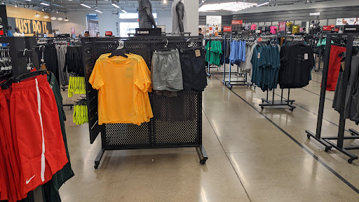 Sporting Goods Store «Nike Factory Store», reviews and photos, 20 City Blvd W #617, Orange, CA 92868, USA