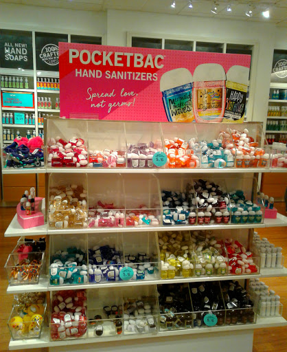 Shopping Mall «Valley Mall», reviews and photos, 17301 Valley Mall Rd, Hagerstown, MD 21740, USA