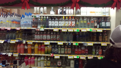 Liquor Store «Curtis Liquors - Weymouth», reviews and photos, 486 Columbian St, Weymouth, MA 02190, USA