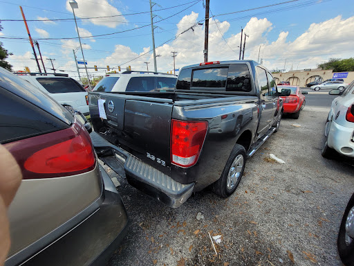 Used Car Dealer «CJAUTOSALES LLC», reviews and photos, 1301 S General McMullen, San Antonio, TX 78237, USA