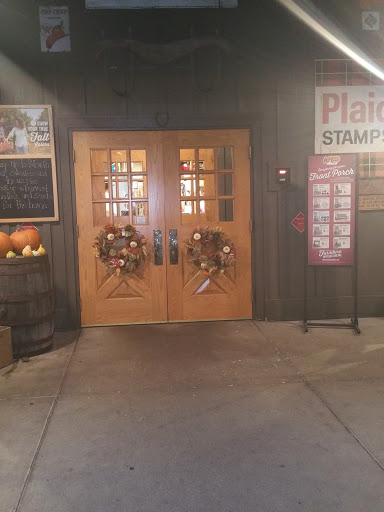 American Restaurant «Cracker Barrel Old Country Store», reviews and photos, 1511 Riverboat Center Dr, Joliet, IL 60431, USA