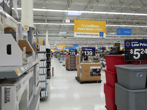 Department Store «Walmart Supercenter», reviews and photos, 2100 Summit Ridge Plaza, Mt Pleasant, PA 15666, USA