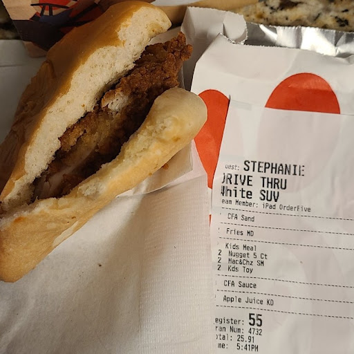 Fast Food Restaurant «Chick-fil-A», reviews and photos, 600 Chastain Rd NW #100, Kennesaw, GA 30144, USA