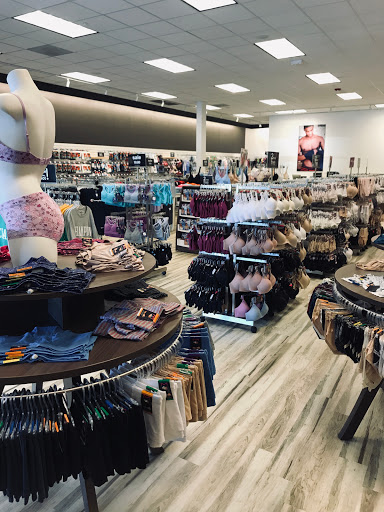 Lingerie Store «Hanesbrands Outlet Store», reviews and photos, 1000 Tanger Dr #101, Locust Grove, GA 30248, USA