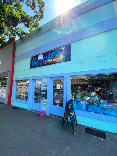 Gift Shop «Blue Moon Gift Shop», reviews and photos, 772 Redwood Dr, Garberville, CA 95542, USA
