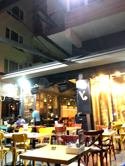 Yeye Cafe Bistro