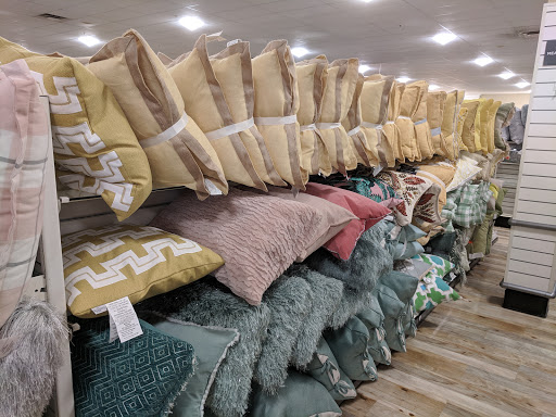 Department Store «HomeGoods», reviews and photos, 8200 Renaissance Pkwy #103, Durham, NC 27713, USA