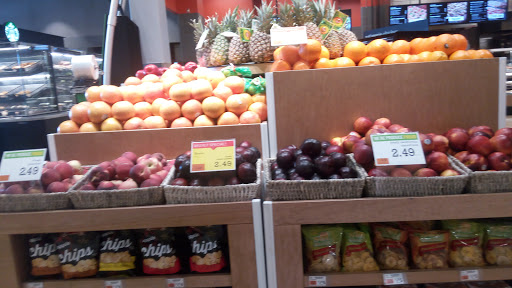 Supermarket «Market 32», reviews and photos, 3045 NY-50, Saratoga Springs, NY 12866, USA