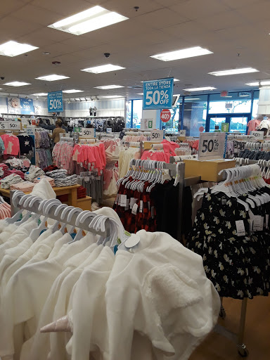 Outlet Mall «Tanger Outlet Riverhead», reviews and photos, 200 Tanger Mall Dr, Riverhead, NY 11901, USA