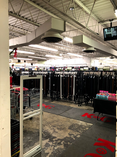 Clothing Store «K&G Fashion Superstore», reviews and photos, 5832 Columbia Pike, Falls Church, VA 22041, USA