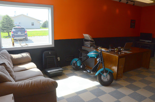 Auto Body Shop «Roush Collision and Retoration LLC», reviews and photos, 303 E Madison St, Winterset, IA 50273, USA