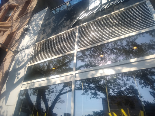 Shoe Store «DNA Footwear Williamsburg», reviews and photos, 133 N 7th St, Brooklyn, NY 11249, USA