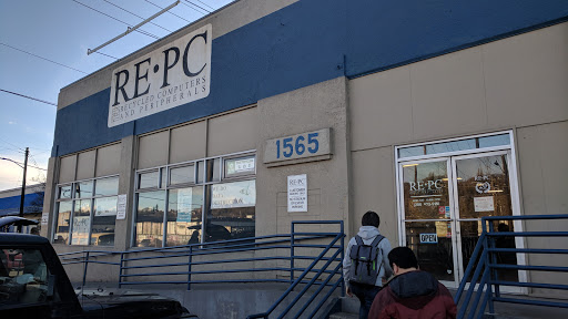 Used Computer Store «RE-PC Recycled Computers and Peripherals», reviews and photos, 1565 6th Ave S, Seattle, WA 98134, USA