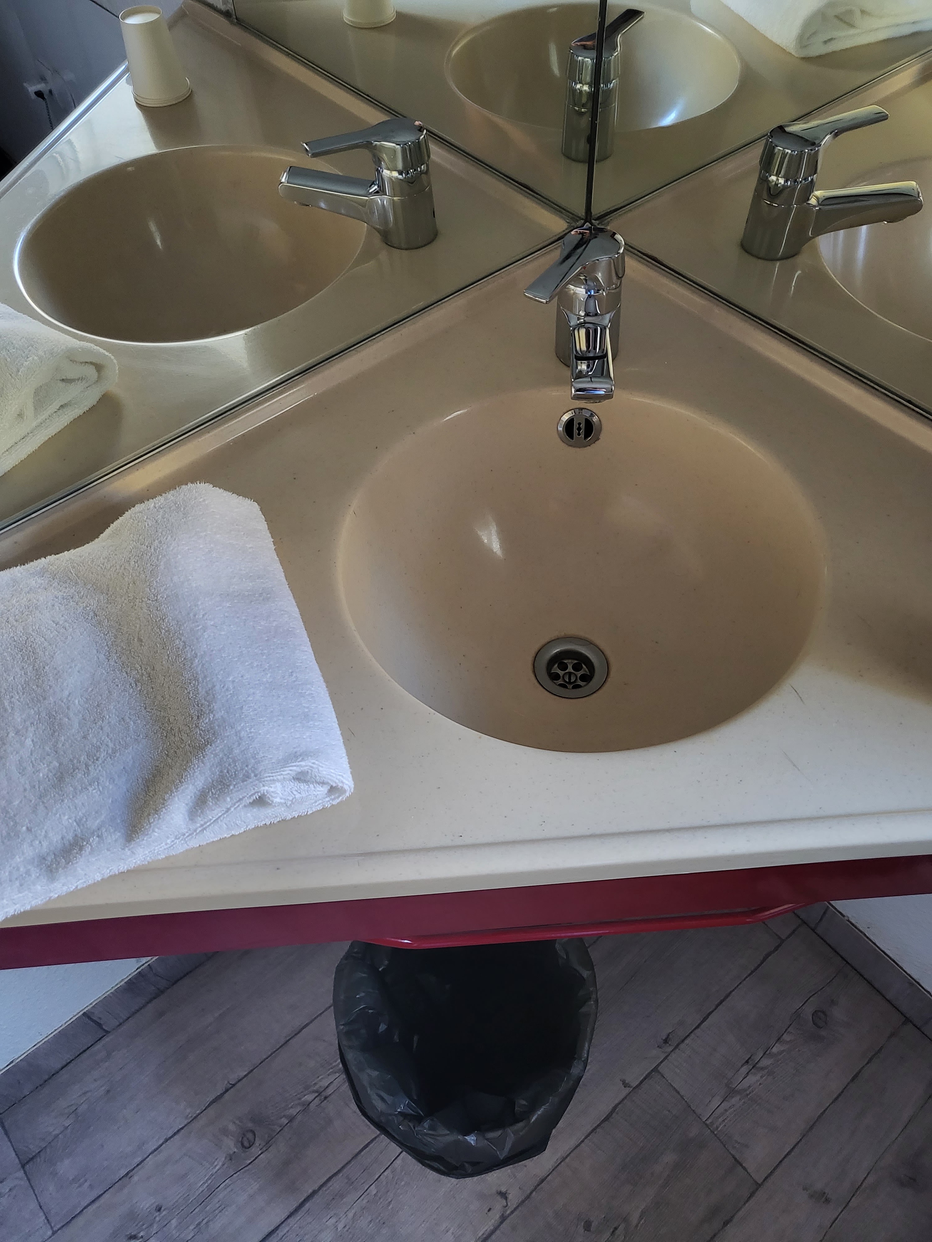 Photo n° 16 de l'avis de F. fait le 17/08/2023 à 14:17