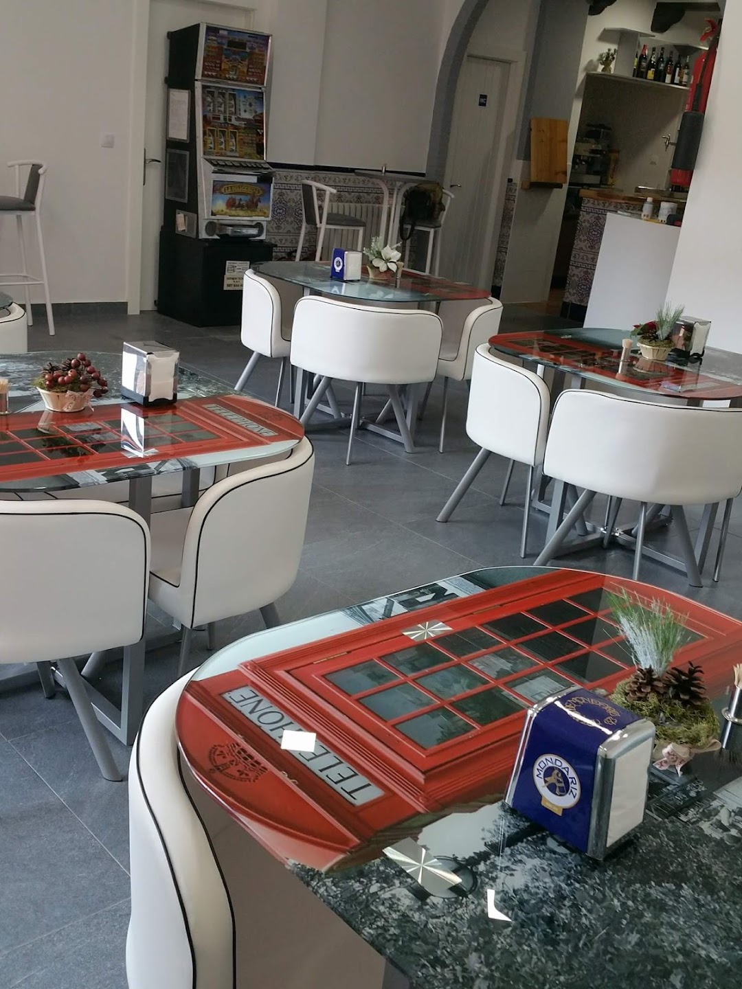 Cafeteria bar Oasis en la ciudad La Bañeza