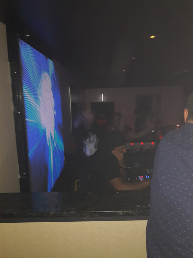 Steak House «Prime Cut Modern Steakhouse & Mezzo Ultra Lounge», reviews and photos, 393 Charles St, Providence, RI 02904, USA