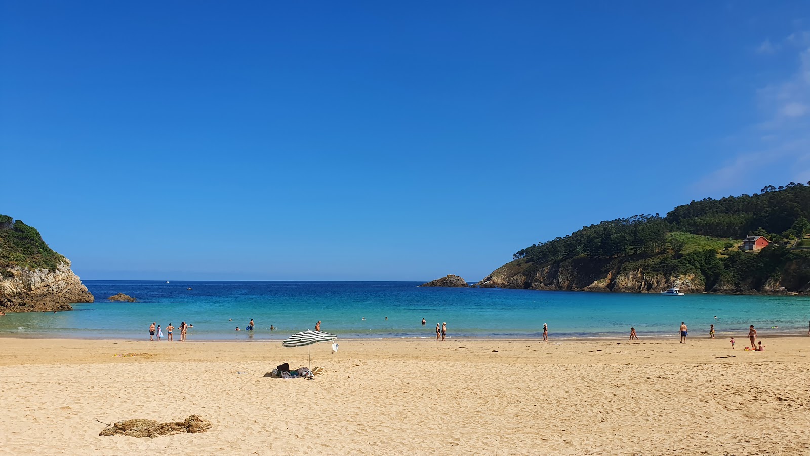 Zdjęcie Plaża Xilloi z przestronna zatoka