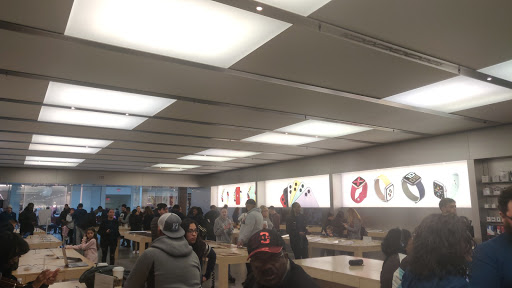 Computer Store «Apple Cherry Hill», reviews and photos, 2000 NJ-38, Cherry Hill, NJ 08002, USA