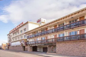 Ramada by Wyndham Elko Hotel at Stockmen's Casino image