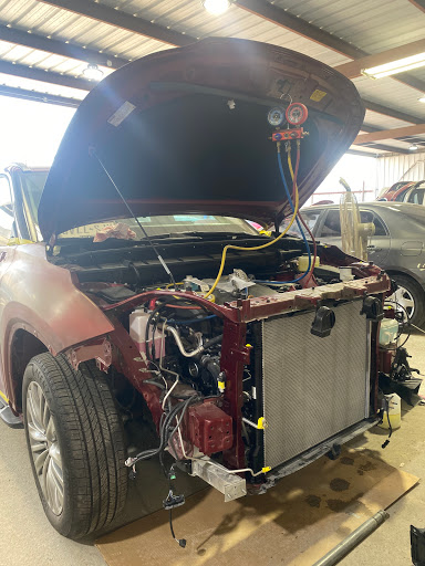 Auto Repair Shop «Lyall Bros. Collision Center», reviews and photos, 331 Sheldon Rd, Channelview, TX 77530, USA