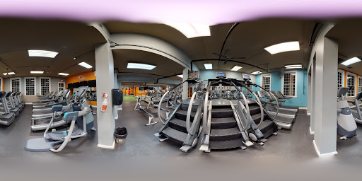 Gym «World Gym Fairfax», reviews and photos, 10201 Main Street, Fairfax, VA 22030, USA