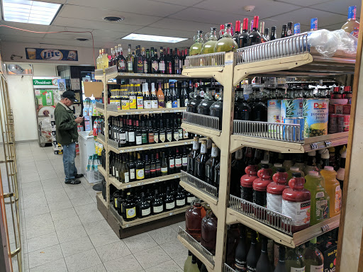 Liquor Store «Lightship Liquors», reviews and photos, 94 S Union St, Lawrence, MA 01843, USA