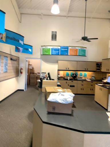 Shipping and Mailing Service «The UPS Store», reviews and photos, 1 Blackfield Dr, Tiburon, CA 94920, USA
