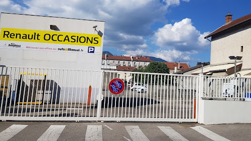 Station de recharge pour véhicules électriques à Grenoble