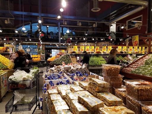 Grocery Store «Fresh Farms», reviews and photos, 8203 W Golf Rd, Niles, IL 60714, USA