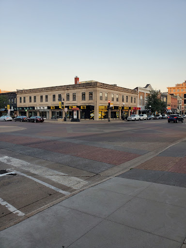 Book Store «Iowa Book LLC», reviews and photos, 8 S Clinton St, Iowa City, IA 52240, USA