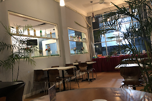MbledeQ Caffe and Restaurant in Gresik image