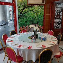 Atmosphère du Restaurant de grillades Phenix Wok Exquis d'Asie à Paris - n°4