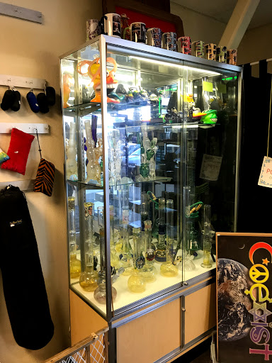 Tobacco Shop «Sunshine Smoke Shop», reviews and photos, 4501 Auburn Blvd #102, Sacramento, CA 95841, USA
