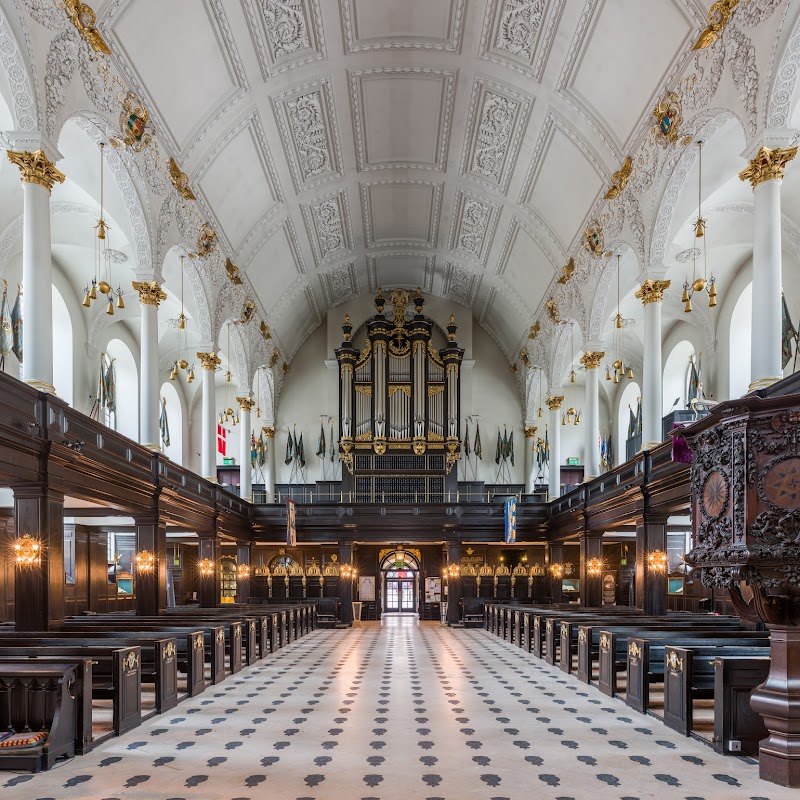 St Clement Danes Church