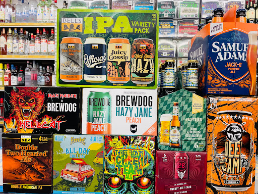 Liquor Store «Main Street Liquor», reviews and photos, 243 E 14 Mile Rd, Clawson, MI 48017, USA