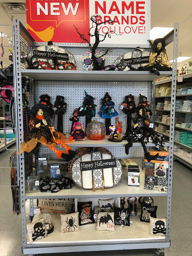 Home Goods Store «Tuesday Morning», reviews and photos, 3140 Carpenter Rd, Ypsilanti, MI 48197, USA