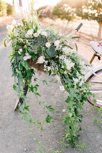 Florist «Dixon Florist & Gift Shop», reviews and photos, 150 E A St, Dixon, CA 95620, USA