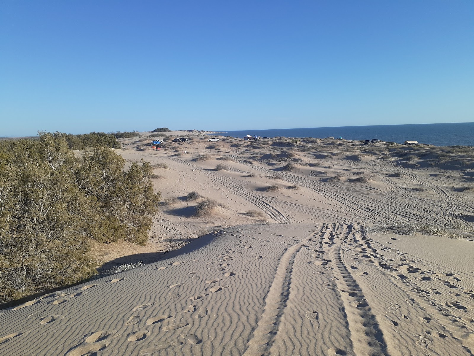 Fotografie cu Sahuimaro beach cu o suprafață de nisip strălucitor