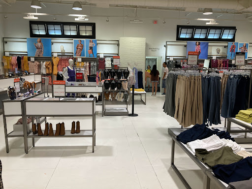 Outlet Mall «Tanger Outlet Mebane», reviews and photos, 4000 Arrowhead Blvd, Mebane, NC 27302, USA