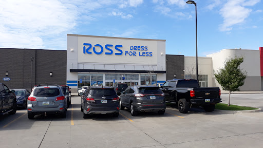 Shopping Mall «Southridge Mall», reviews and photos, 1111 E Army Post Rd, Des Moines, IA 50315, USA