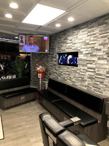 Barber Shop «Juniors barbershop», reviews and photos, 1617 Cortelyou Rd, Brooklyn, NY 11226, USA