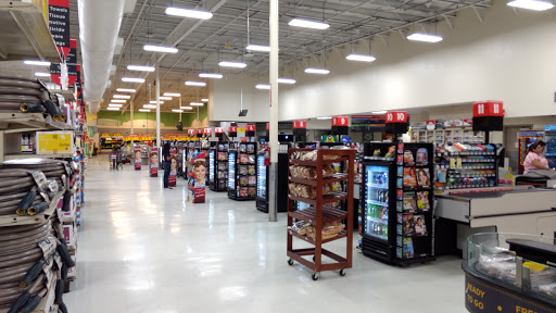 Grocery Store «H-E-B Grocery», reviews and photos, 209 N Texas Ave, Mercedes, TX 78570, USA