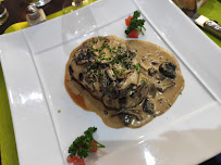 Sauce aux champignons du Restaurant français La Table de Sophie à Ferrières-en-Bray - n°2