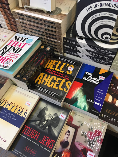 Book Store «Dog Eared Books», reviews and photos, 900 Valencia St, San Francisco, CA 94110, USA