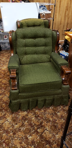 Thrift Store «Hand to Hand Thrift Store», reviews and photos, 785 Terryville Ave, Bristol, CT 06010, USA