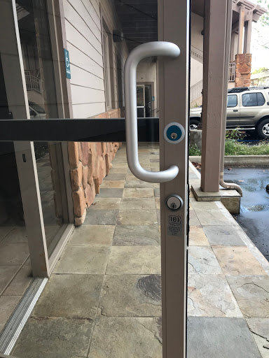 Locksmith «101 Locksmith Inc», reviews and photos, 19429 Kittridge St, Reseda, CA 91335, USA