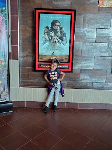 Movie Theater «Regal Cinemas Moorestown Mall 12 & RPX», reviews and photos, 400 NJ-38, Moorestown, NJ 08057, USA