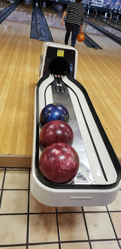 Bowling Alley «Obx Bowling», reviews and photos, 200 W Satterfield Landing Rd, Kill Devil Hills, NC 27948, USA