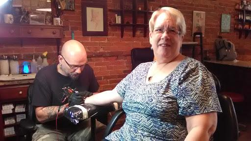 Tattoo Shop «Temple Art Tattoo Studio», reviews and photos, 110 N Potomac St, Hagerstown, MD 21740, USA